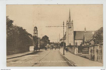 ROYAUME UNI - SCOTLAND - LANARKSHIRE - GLASGOW - MOTHERWELL - Hamilton Road showing Town Hall & Methodist Church