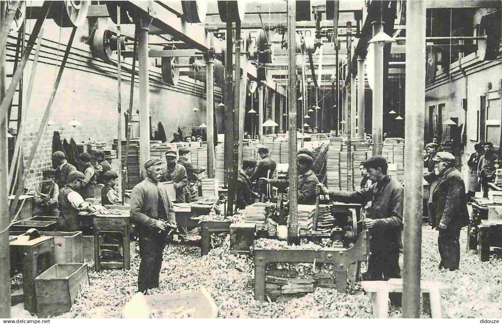 Reproduction CPA - Pays de Galles - Bangor - A writing slates factory in Bangor 1910 - Industrie - CPM format CPA - Voir