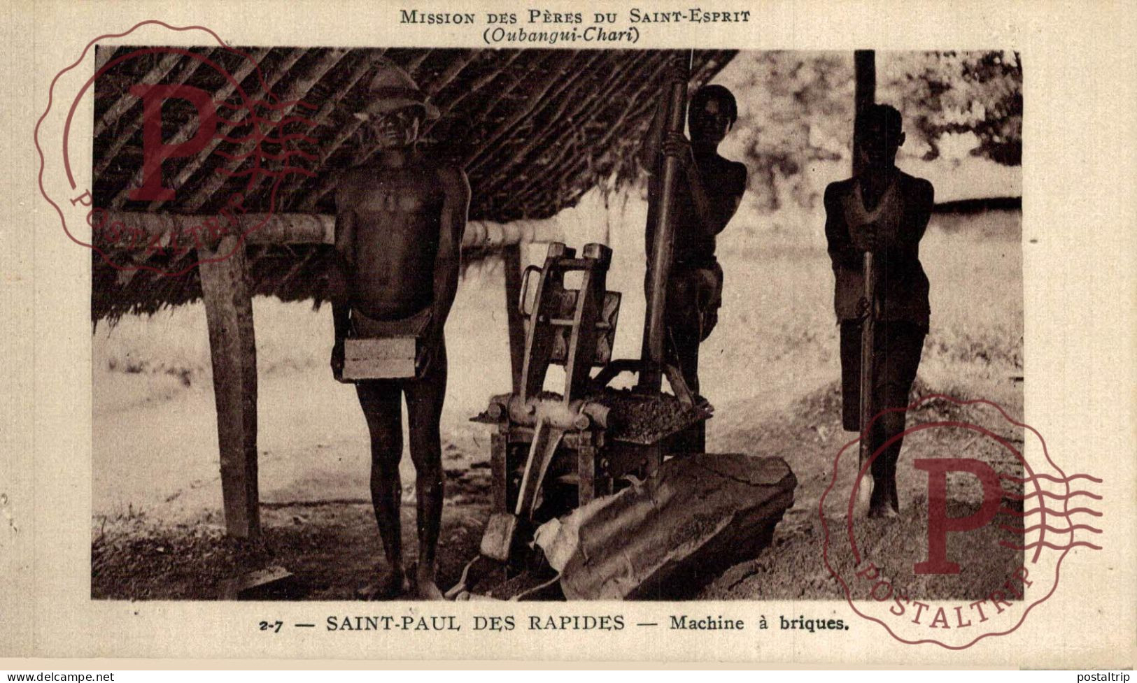 REPUBLICA CENTRO AFRICANA. Saint Paul des Rapides. Machine à briques