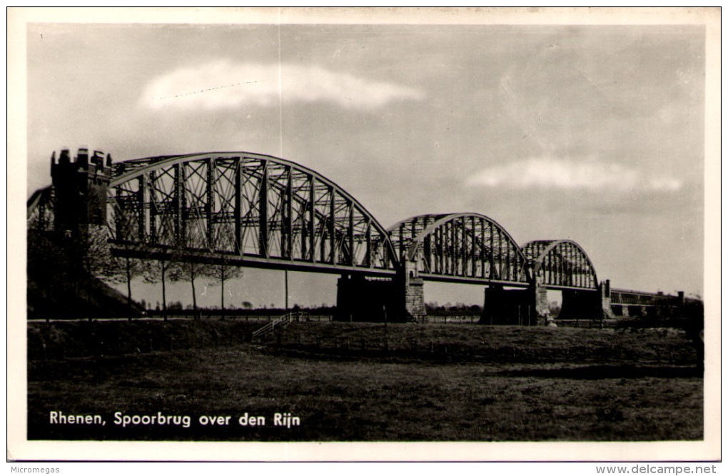 RHENEN - Spoorbrug over den Rijn