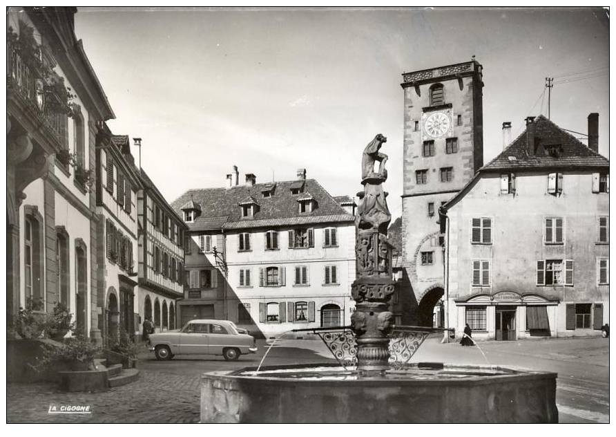 RIBEAUVILLE 68 - Vieille Fontaine et Tour des Bouchers