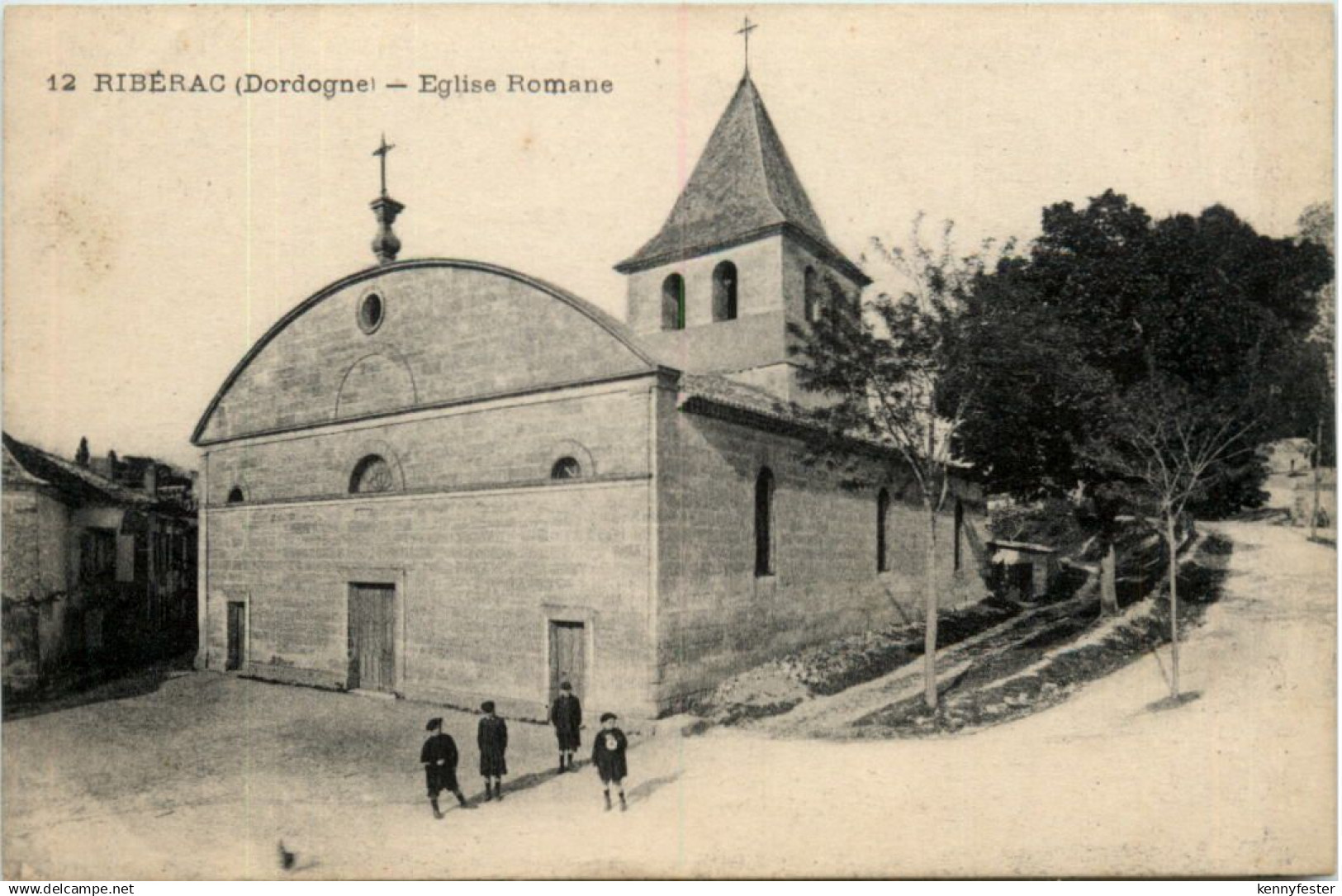 Riberac, Eglise Romane