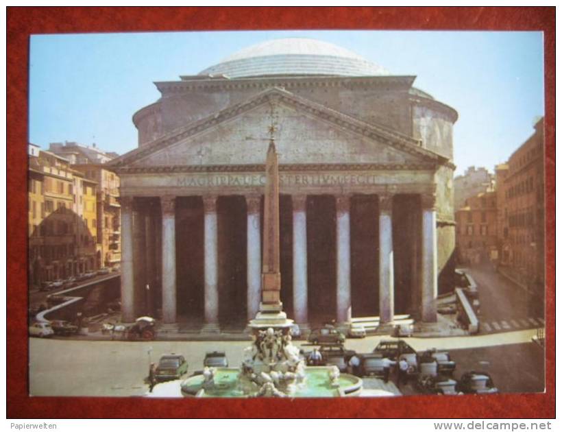 Roma - Il Pantheon / Taxi