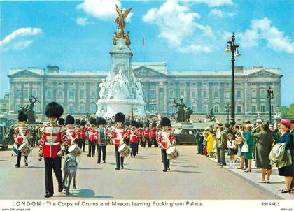 Angleterre - London - Buckingham Palace - The Corps of Drums and Mascot leaving Buckingham Palace - London - England - R