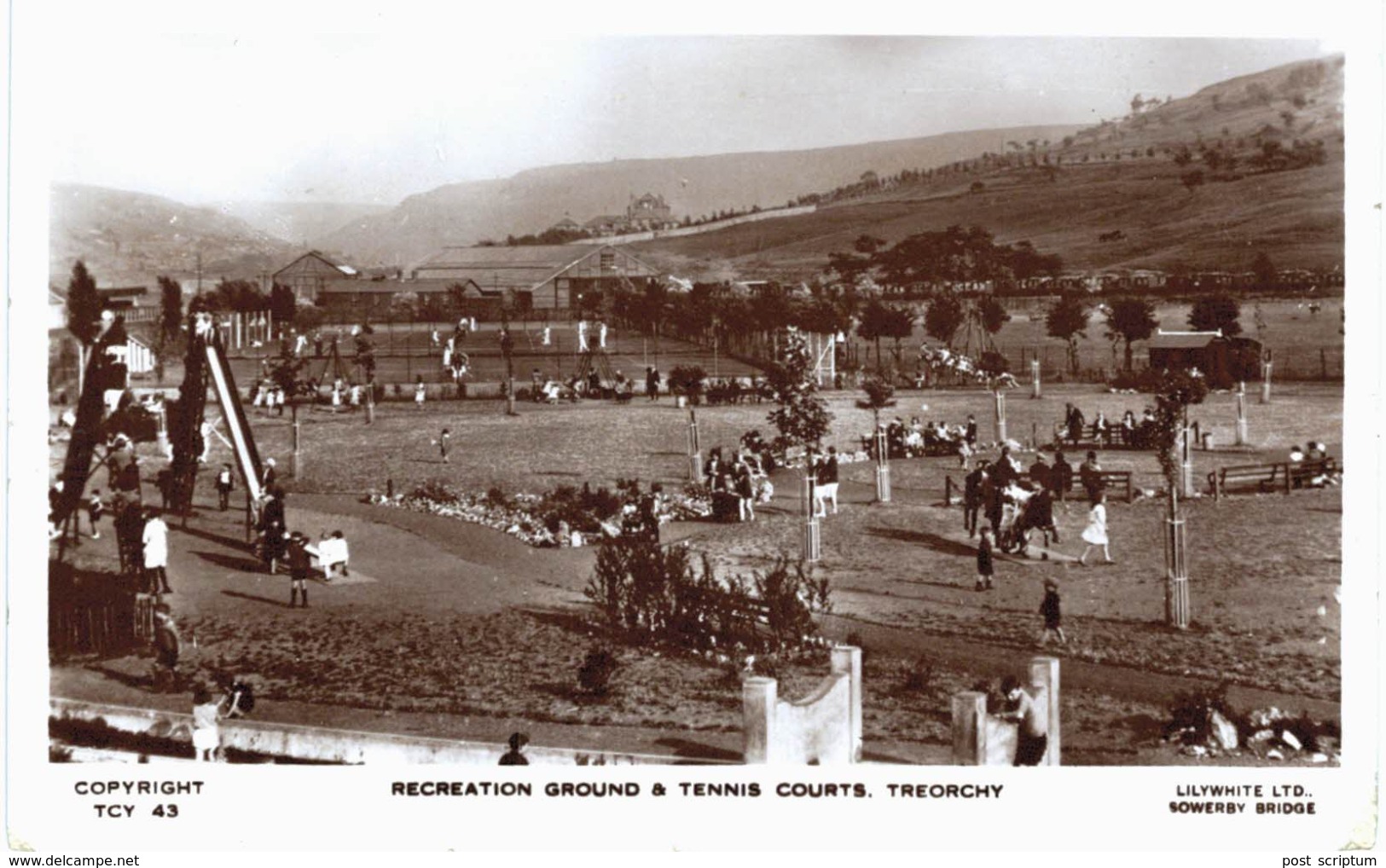 Royaume-Uni - Angleterre - Pays de galles - recreation ground & tennis court's - Treorchy