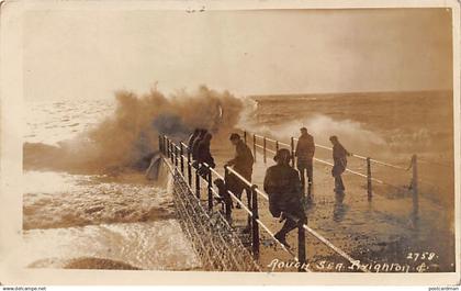 England - Sussex - BRIGHTON Rough Sea