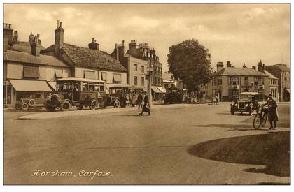 ROYAUME-UNI - HORSHAM - AUTOMOBILES - AUTOBUS