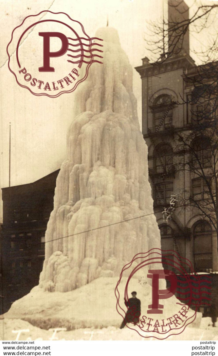 RPPC  1918 Photo Detroit MI Michigan Ice Fountain Washington Park Winter Snow