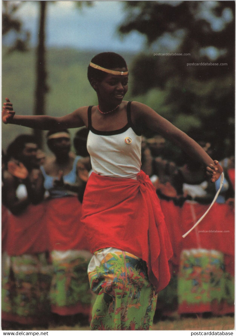 Rwanda - Danseuse - Imbyino