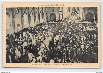 Rwanda - Interior of a church on a feast day - Publ. Soeurs Missionnaires de Notre-d'Afrique