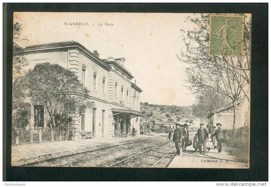 Saint Ambroix ( 30 ) - La Gare ( intérieur animée collection L. D.)