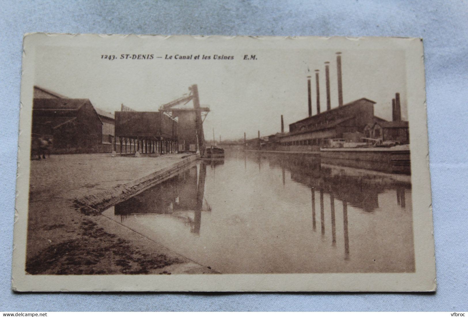 Saint Denis, le canal et les usines, Seine Saint Denis 93