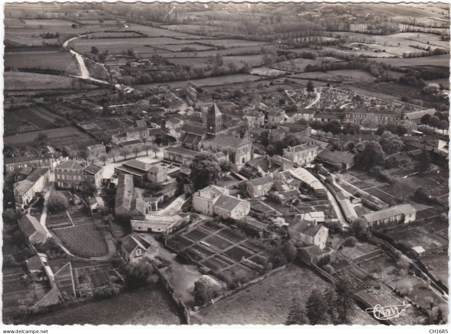 SAINT HILAIRE DES LOGES  (85) Vue aérienne générale