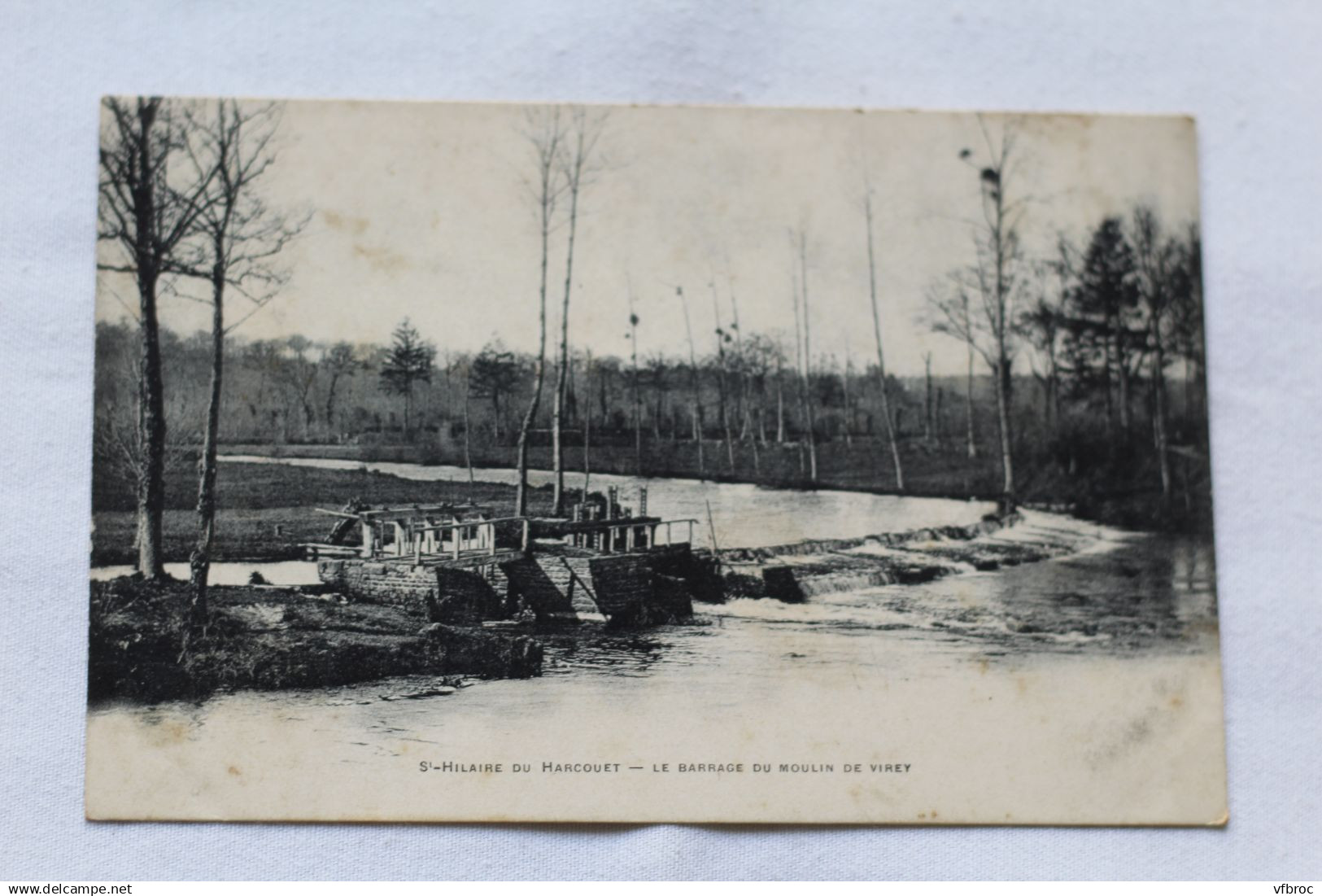 Saint Hilaire du Harcouet, le barrage du moulin de Virey, Manche 50