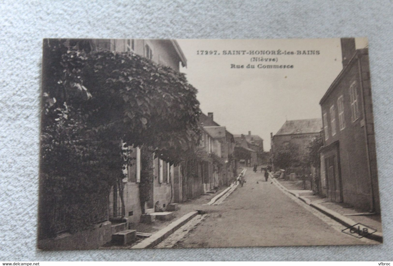 Saint Honoré les Bains, rue du commerce, Nièvre 58