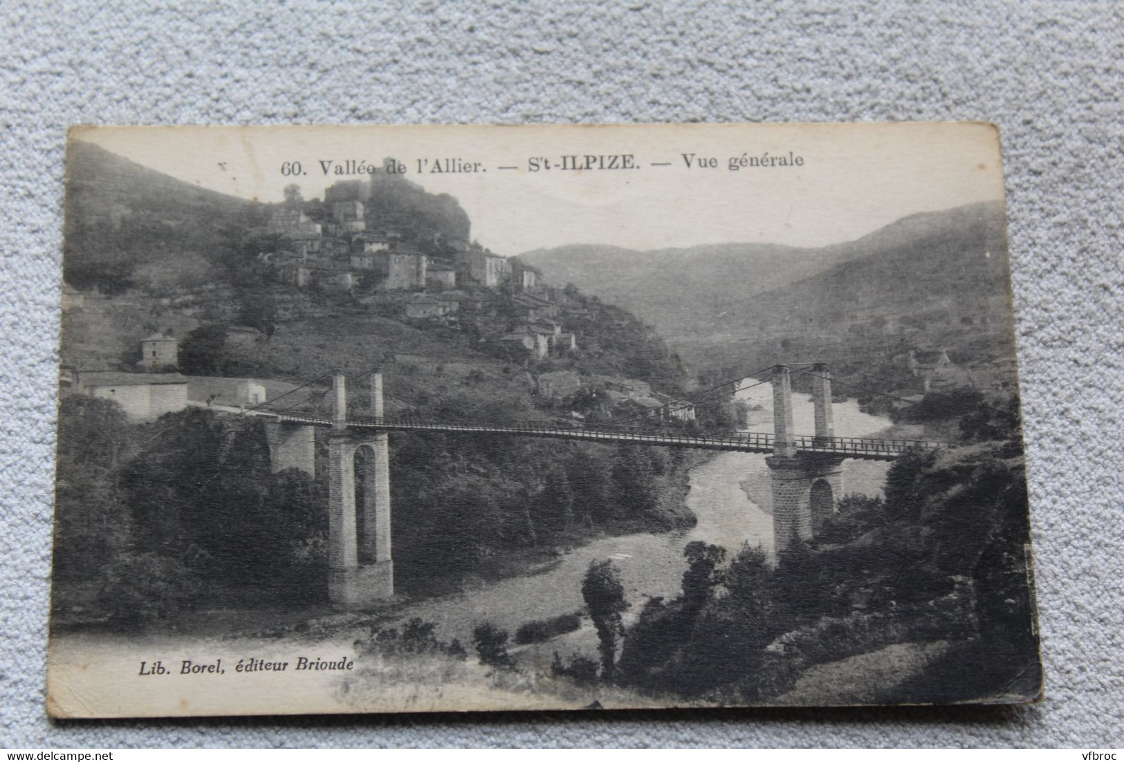 Saint Ilpize, vue générale, haute Loire 43