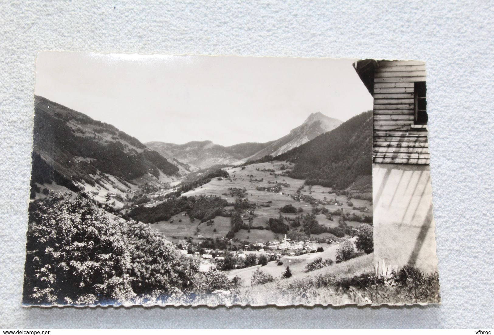 saint Jean d'Aulps, vue sur Clenant et le pic de la Corne, haute Savoie