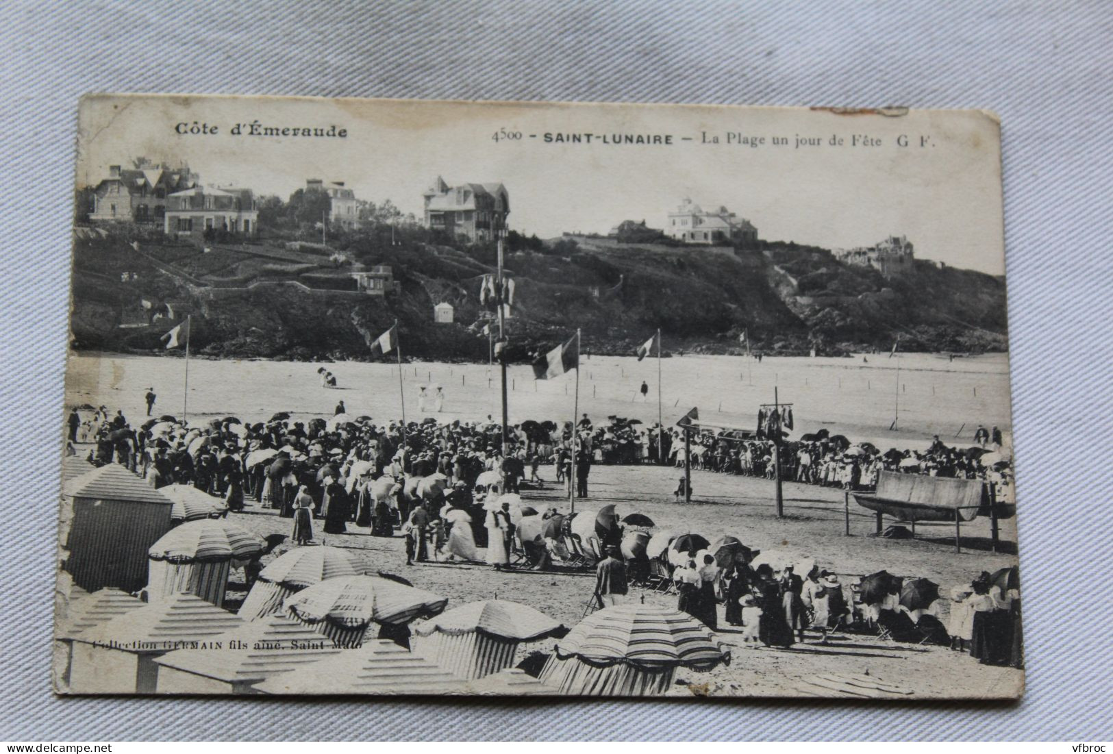 Saint Lunaire, la plage un jour de fête, Ille et Vilaine 35