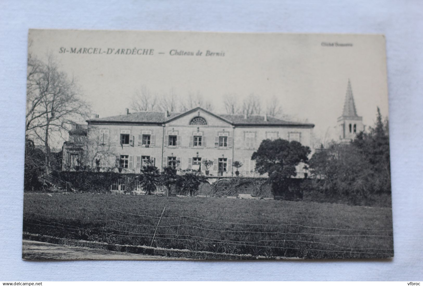 Saint Marcel d'Ardèche, château de Bernis, Ardèche 07