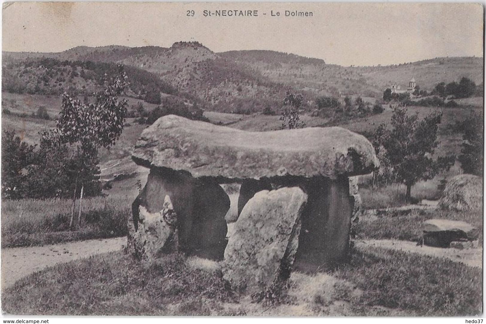 Saint-Nectaire - Le Dolmen