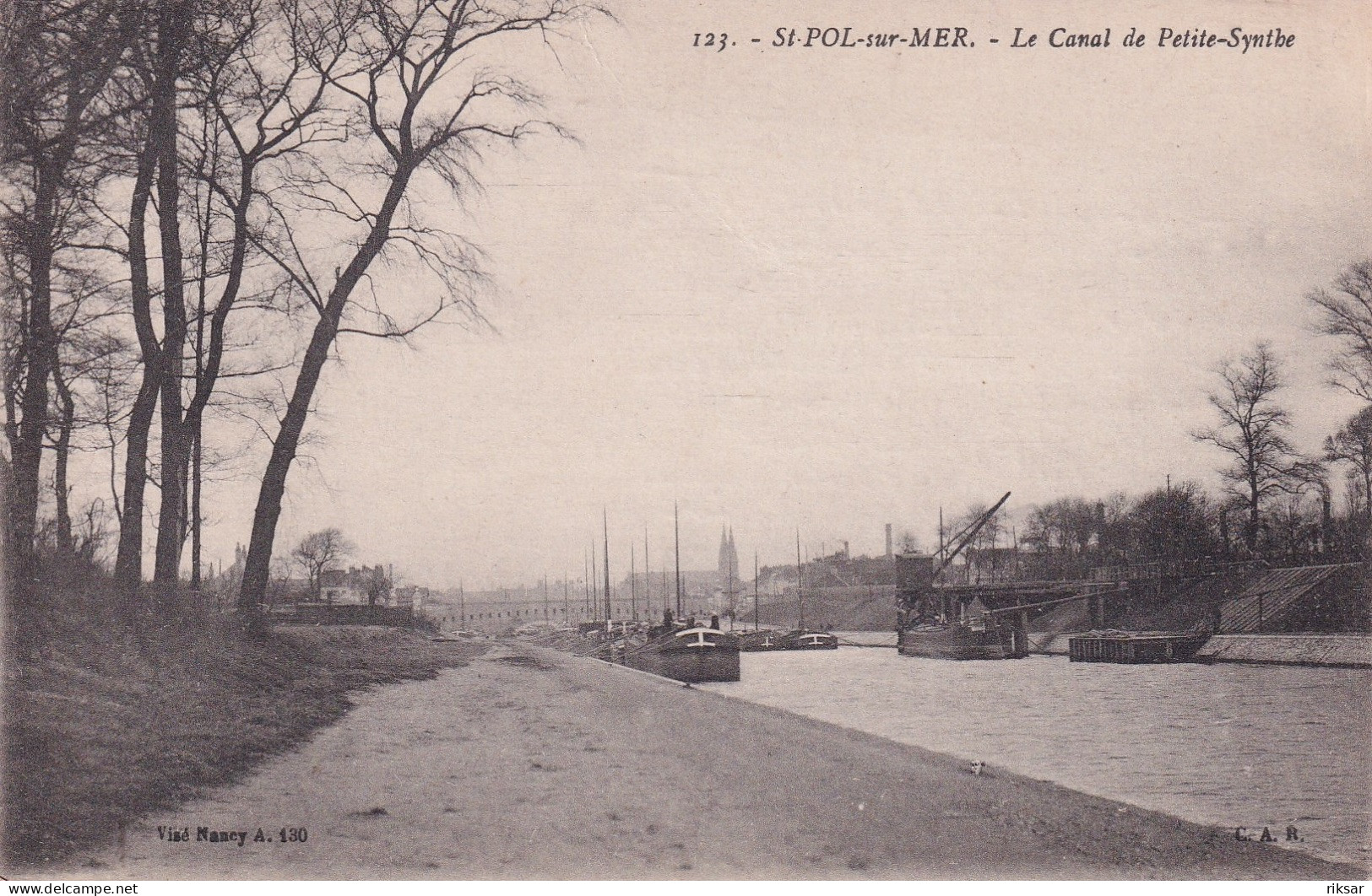 SAINT POL SUR MER(BATEAU DE PENICHE)