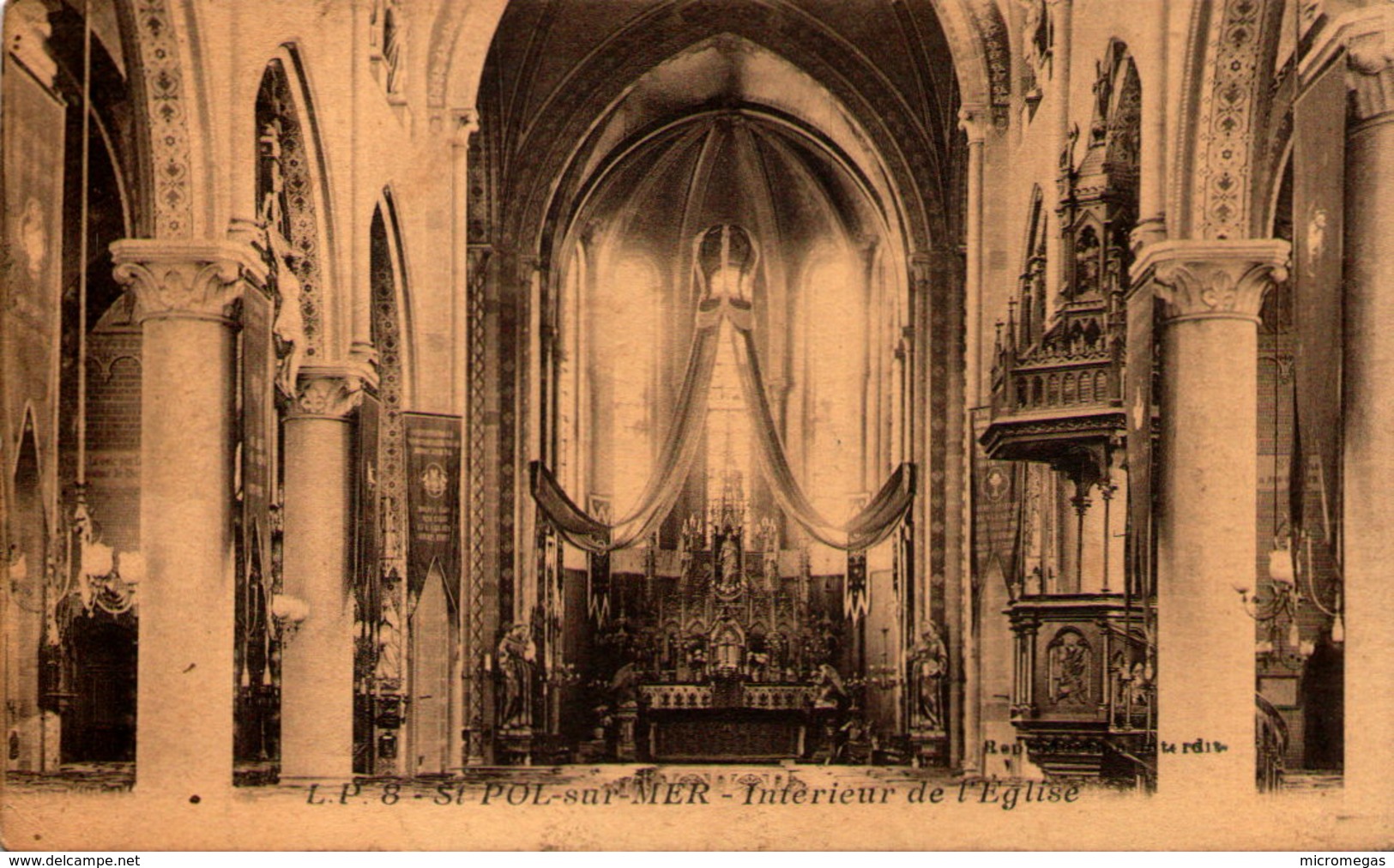 SAINT-POL sur MER - Intérieur de l'Eglise