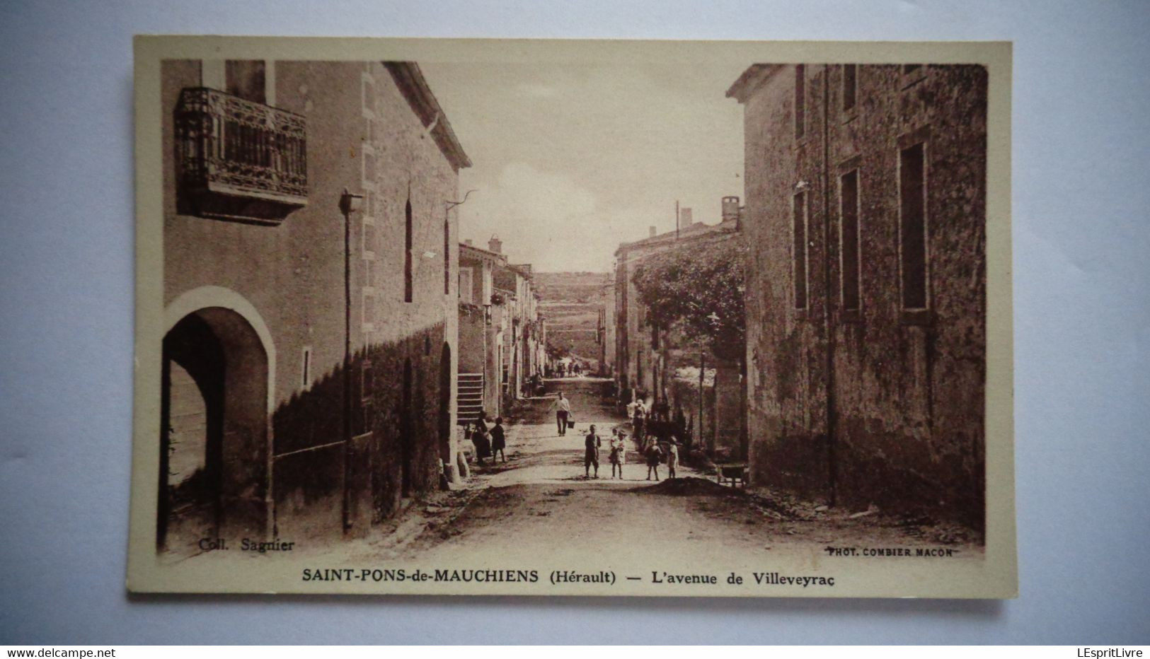 SAINT PONS DE MAUCHIENS L'Avenue de Villeveyrac Animée 34 Hérault France Carte Postale