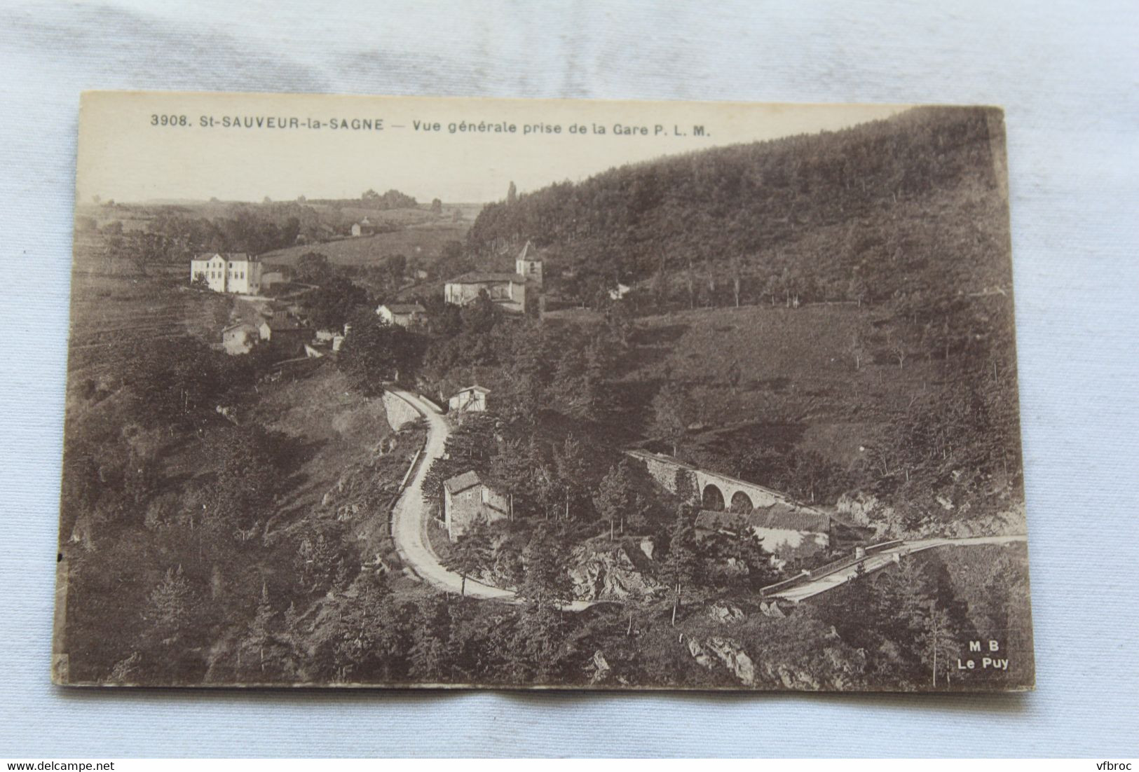 Saint Sauveur la Sagne, vue générale prise de la gare, Puy de Dôme 63