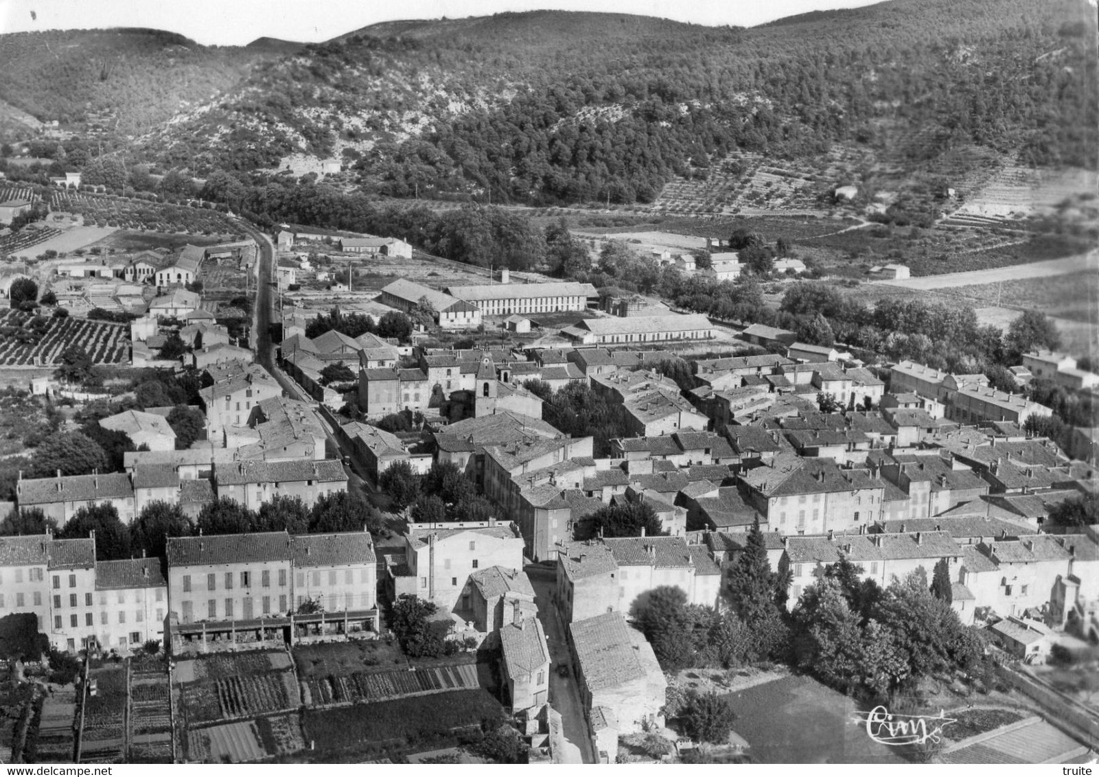 SAINT-ZACHARIE VUE AERIENNE