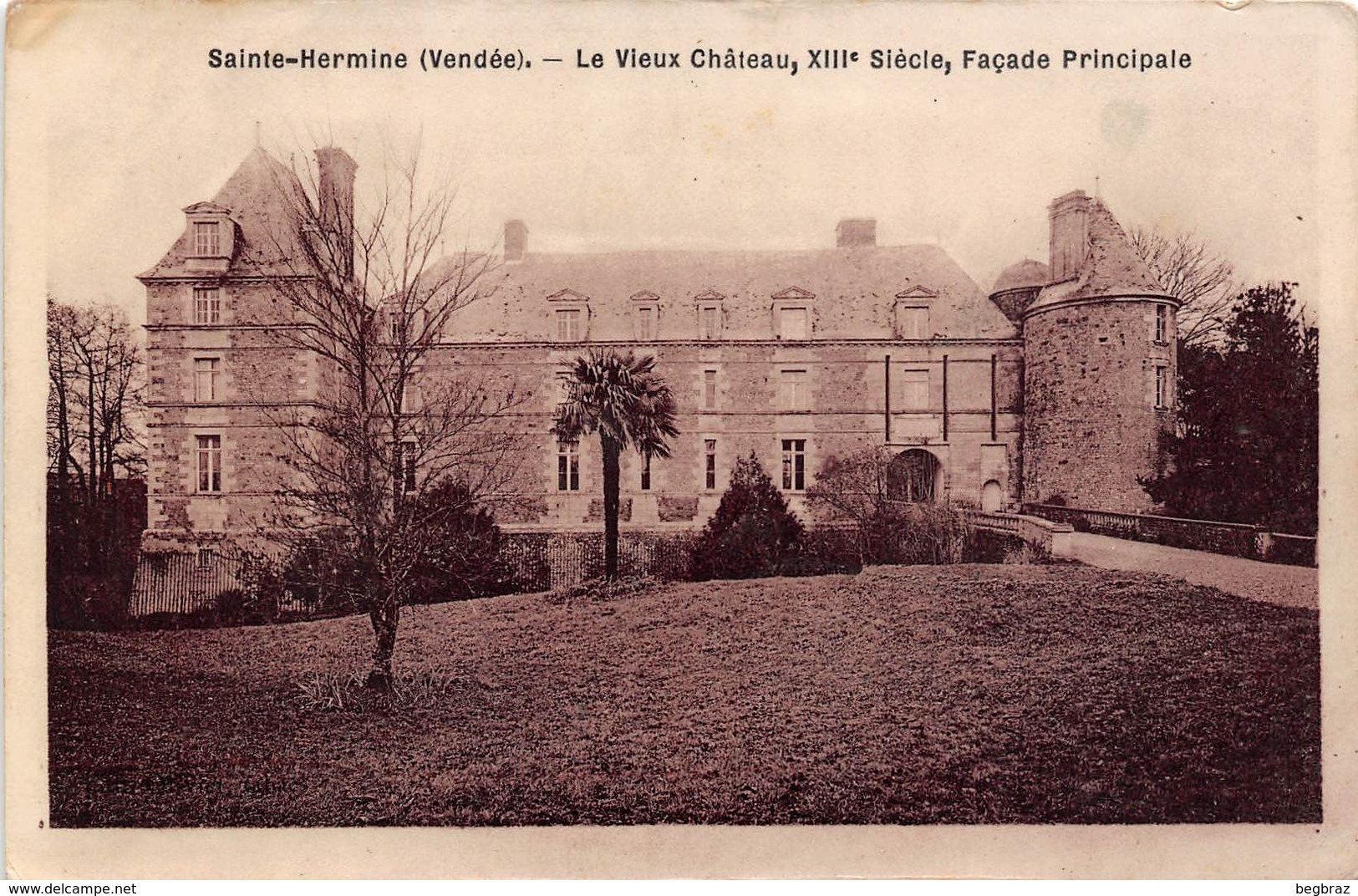 SAINTE HERMINE    LE VIEUX  CHATEAU