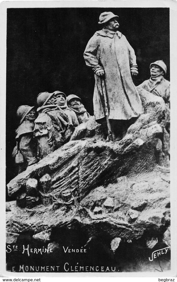 SAINTE HERMINE      MONUMENT CLEMENCEAU