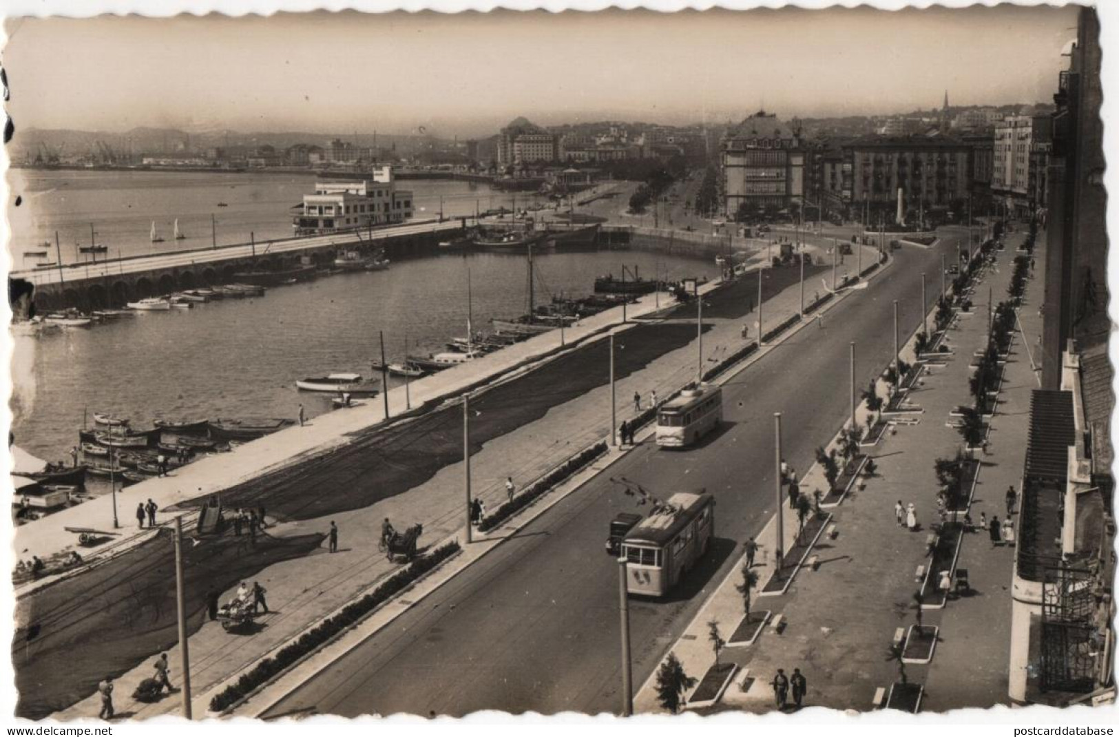 Santander - Avenida de Castelar - & tram