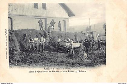 HAUTERIVE (FR) Ecole d'agriculture - Groupe d'élèves au travail - Ed. Burgy Lith. Saint-Imier 2090