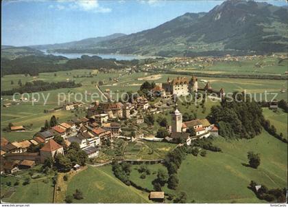 12443182 Gruyeres FR Auf fond Broc et lac de la Gruyere