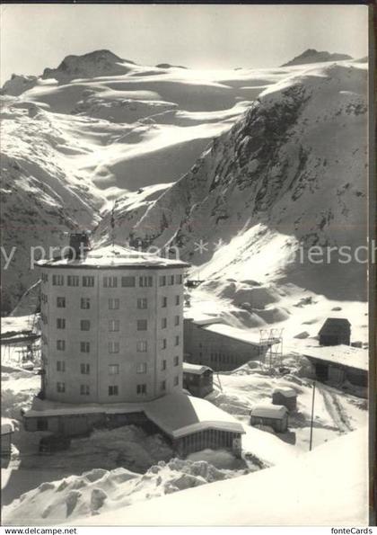 12337843 Robiei Cavergno Casa di alloggio e ristorante con il ghiacciaio del Bas