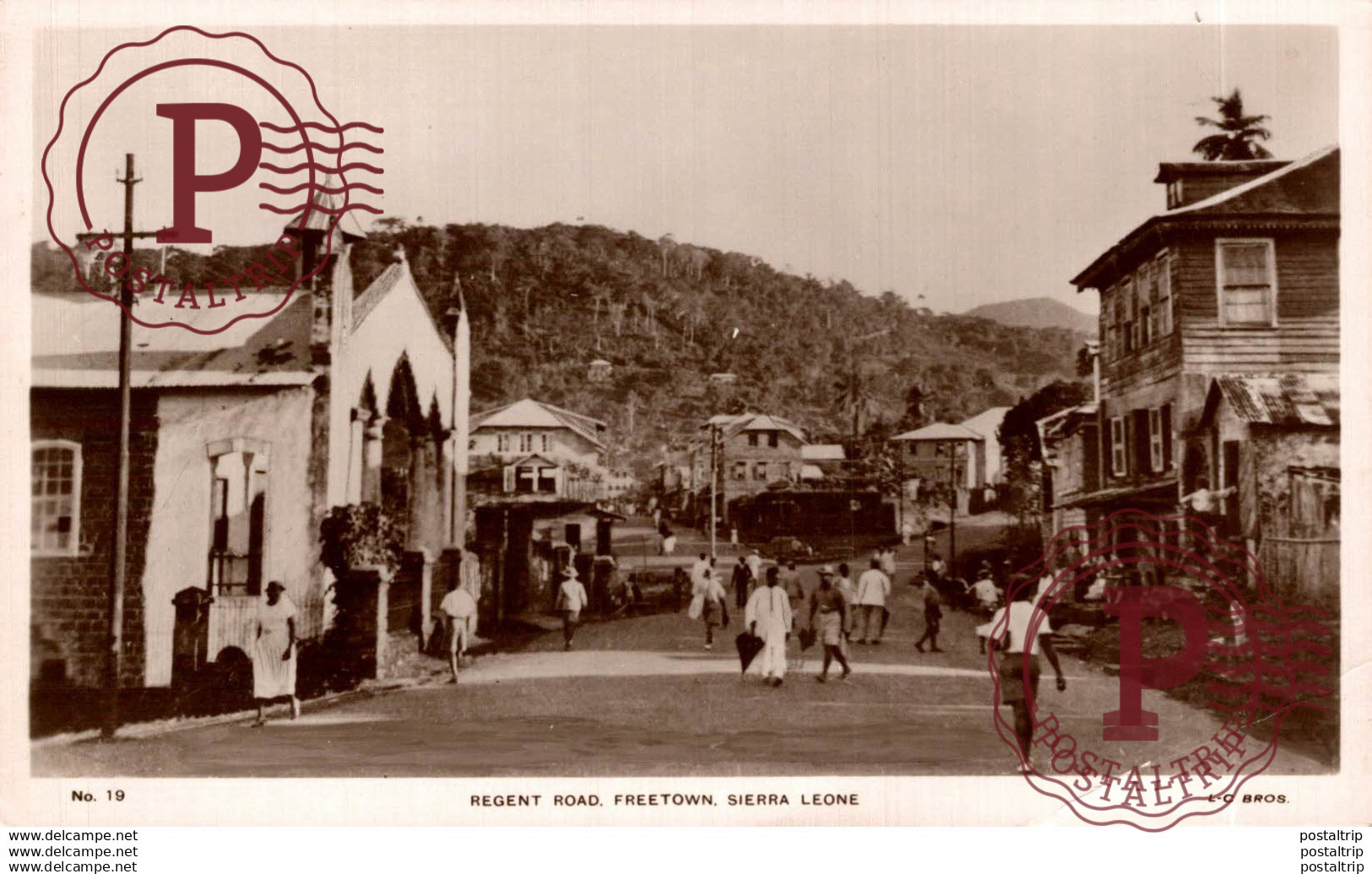 SIERRA LEONA // SIERRA LEONE. REGENT ROAD FREETOWN. REAL PHOTO