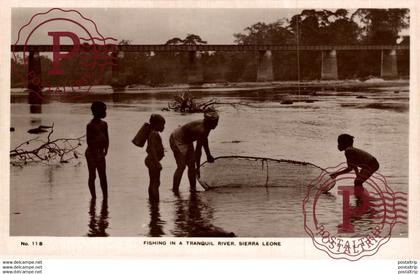 SIERRA LEONA // SIERRA LEONE. Fishing in a Tranquil River. - REAL PHOTO