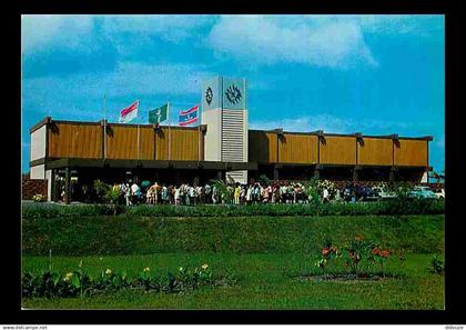 Singapour - Jurong Bird Park - The main entrance - CPM - Voir Scans Recto-Verso