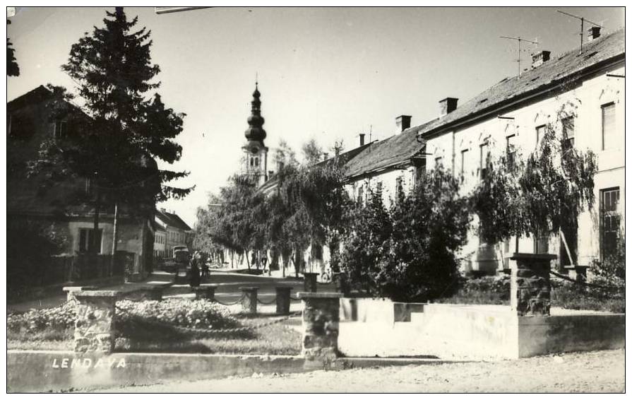 SLOVENIE - LENDAVA - PHOTOGRAPHIE - Rue - Eglise