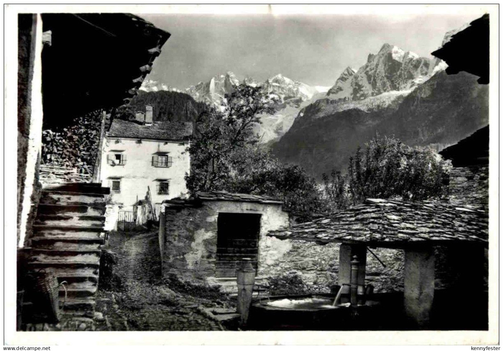 Soglio - Dorfbrunnen