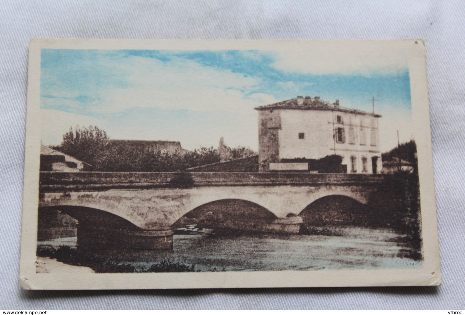 Sorgues, le pont sur l'Ouvèze, Vaucluse 84