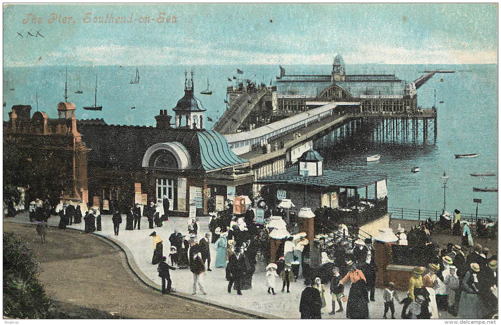 SOUTHEND ON SEA        THE PIER