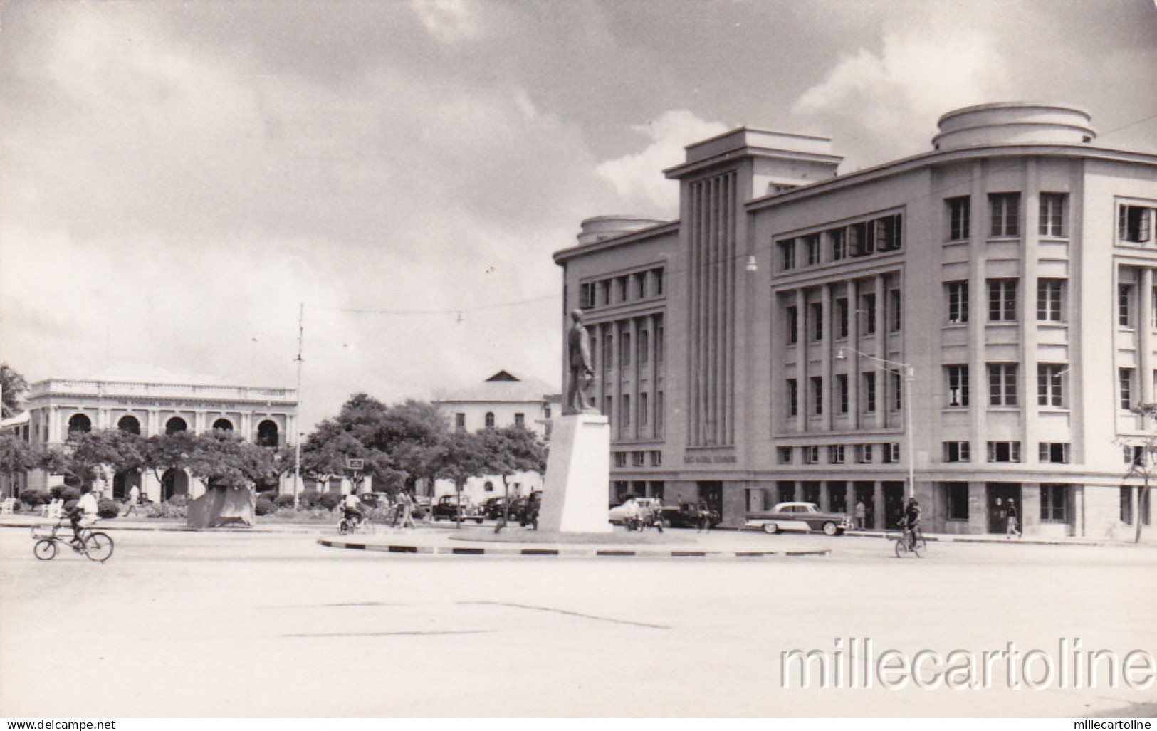 * SOUTHERN RHODESIA / MOZAMBIQUE - Photopostcard - Beira, Banco Nacional Ultram.