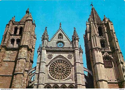 Espagne - Espana - Castilla y Leon - Leon - Catedral - Las torres - Cathédrale - Les clochers - CPM - Voir Scans Recto-V