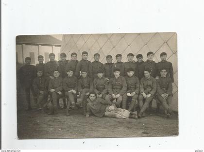 CORDOBA (ESPAGNE) ? CARTE PHOTO AVEC MILITAIRES