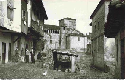 73977111 Santillana del Mar SANTANDER Cantabria ES Detalle de una calle Al fondo