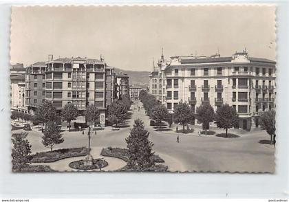 España - PAMPLONA (Navarra) Avenida de San Ignacio - Ed. Garcia Garrabella 21