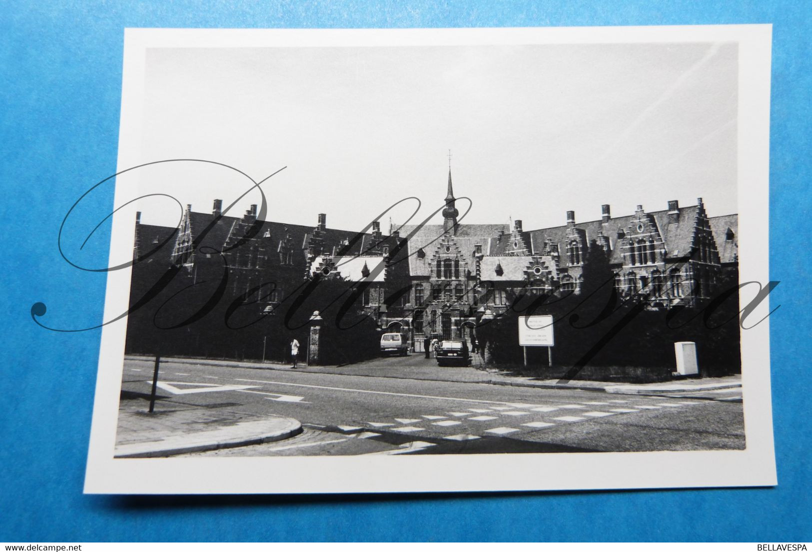 St. Andries  ZZ Vincentuis v Anzegem Zandstr 148 Vrouwengevangenis Heropvoeding    Foto-Photo privaat opname 04/07/1987