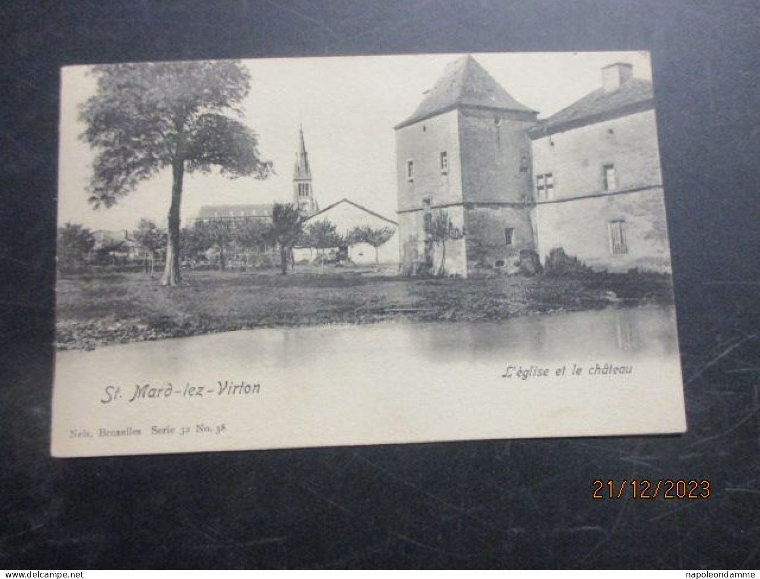 St Mard lez Virton, L'Eglise et le Chateau