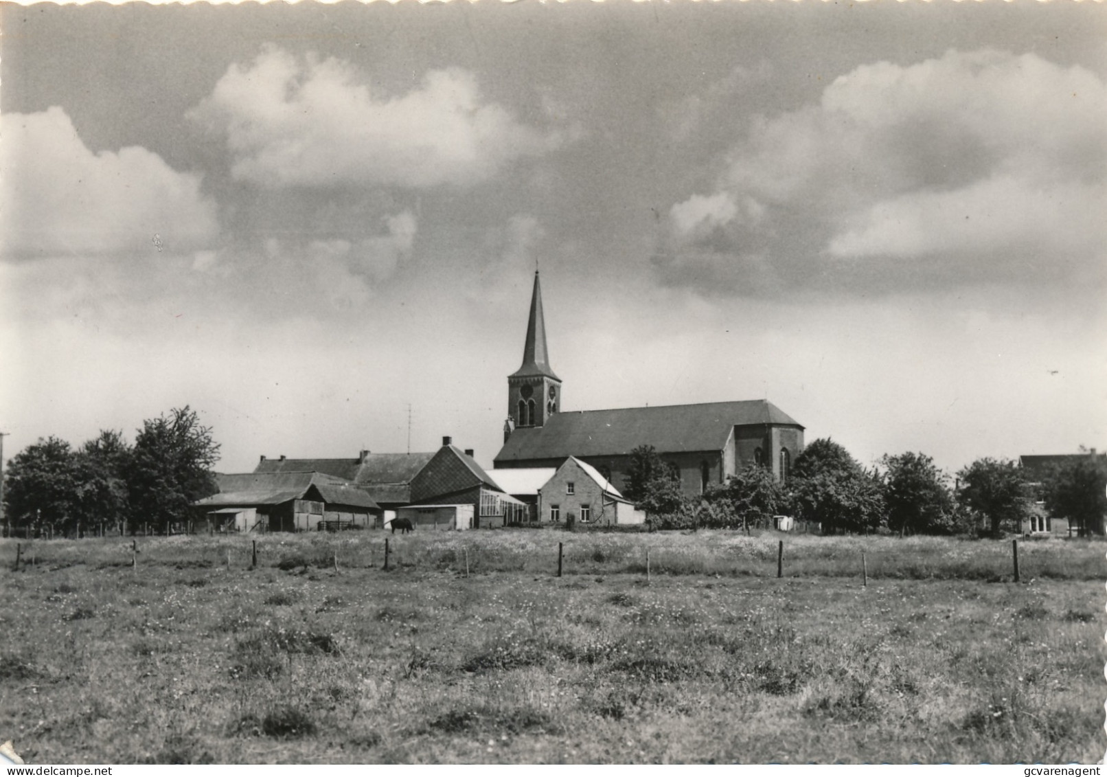 ST.MARIA LIERDE   H.MARIA MAGDALENAKERK    FOTO KAART     2 SCANS